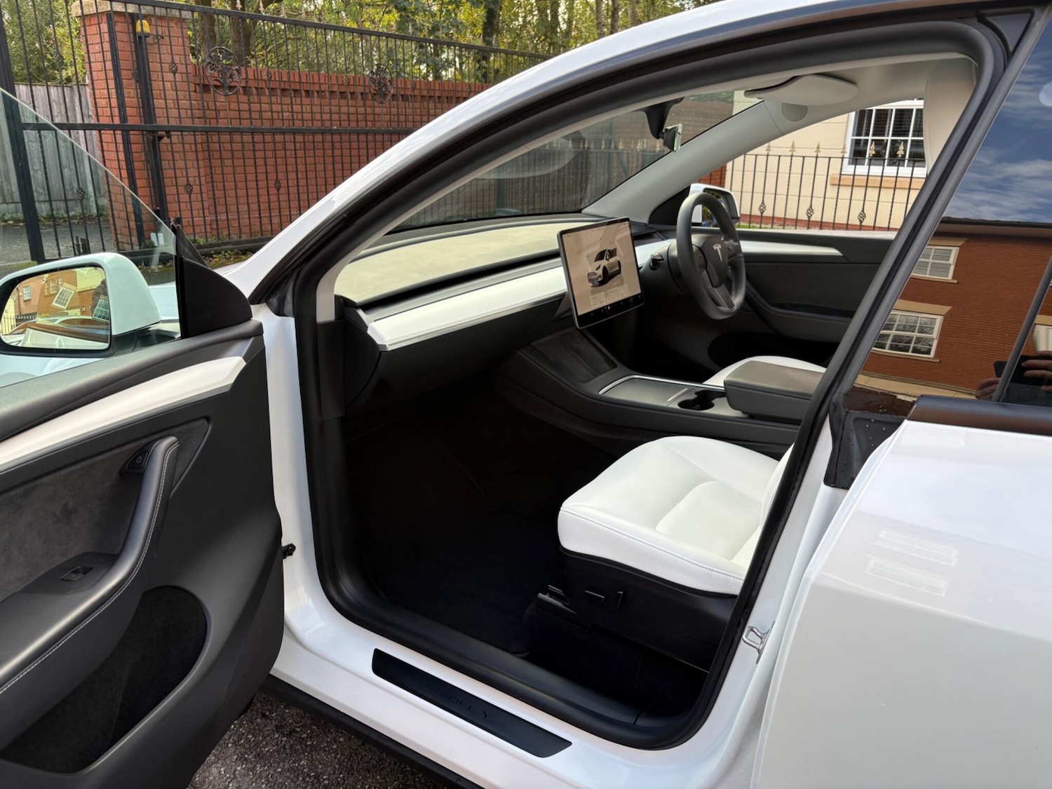 Used Tesla Model Y 2022 for sale - 76360935: Photo 24
