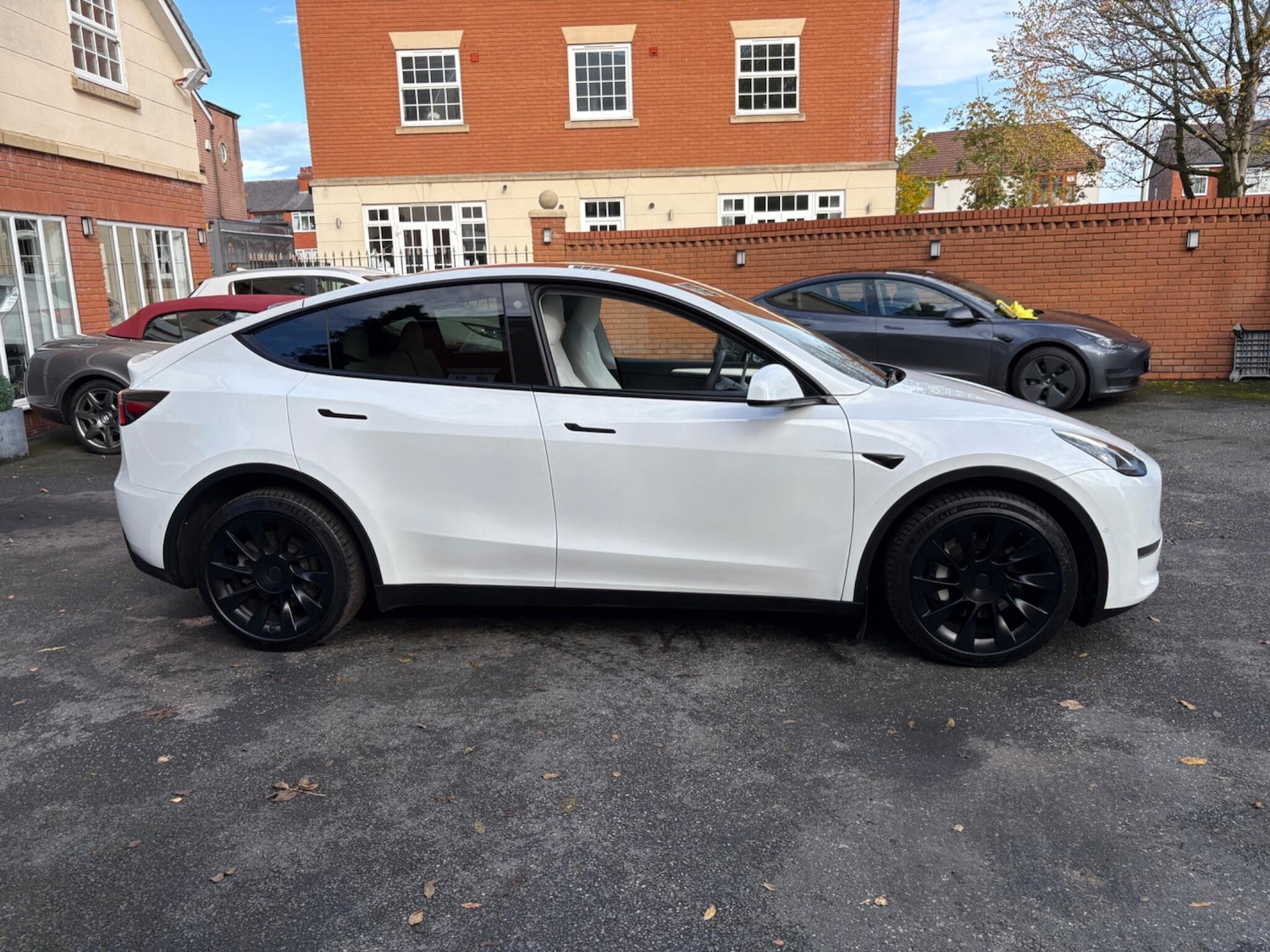 Used Tesla Model Y 2022 for sale - 76360935: Photo 6