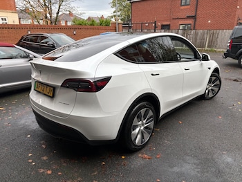 Used Tesla Model Y 2022 for sale - 76521786: Photo