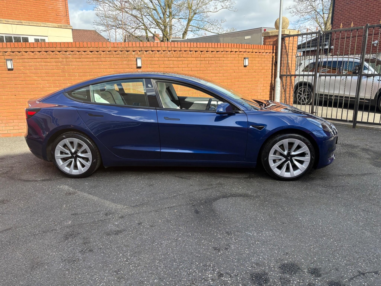 Used Tesla Model 3 2021 for sale - 77838925: Photo 4