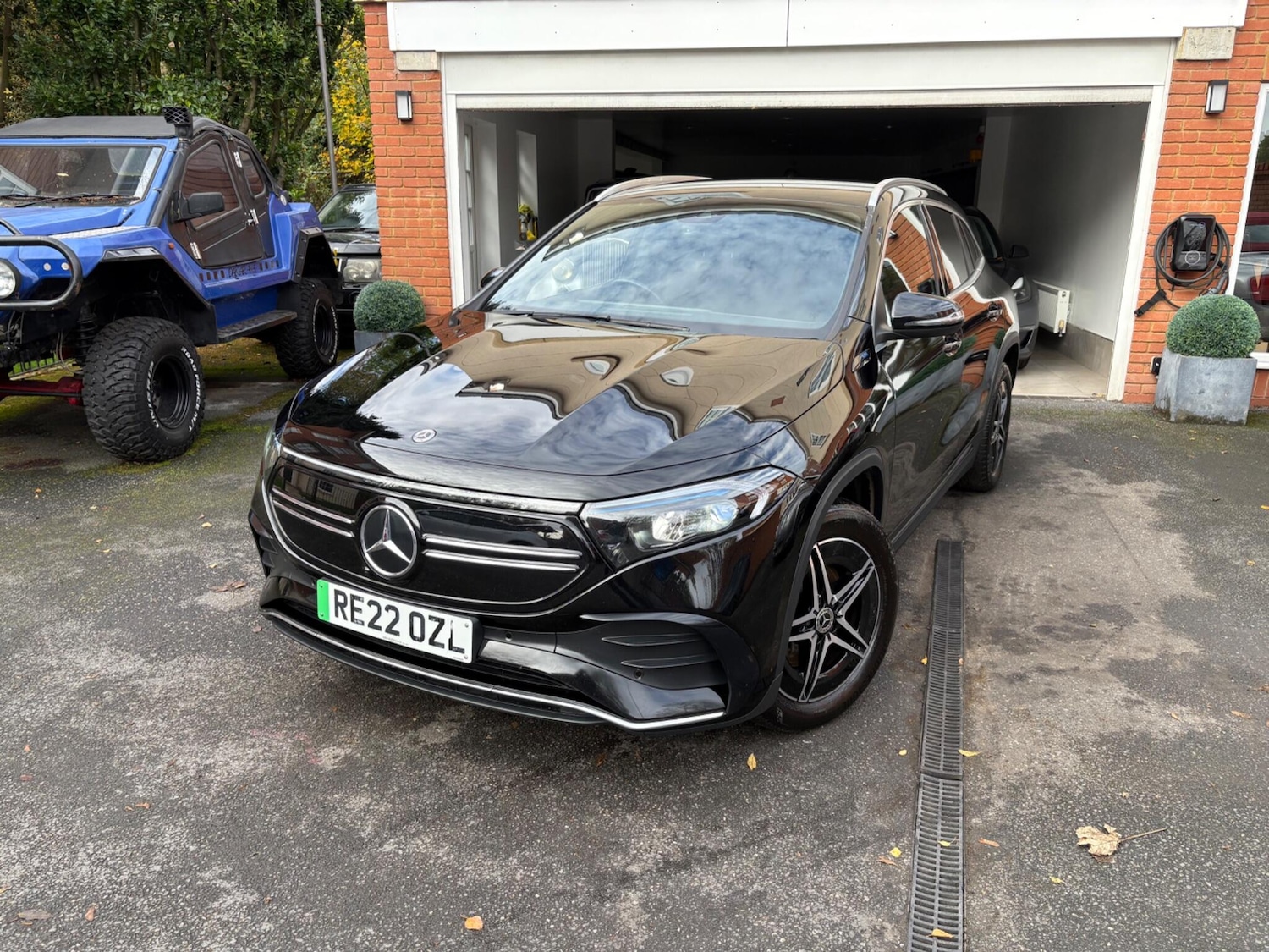Used Mercedes-Benz EQA 2022 for sale - 76361325: Photo 1