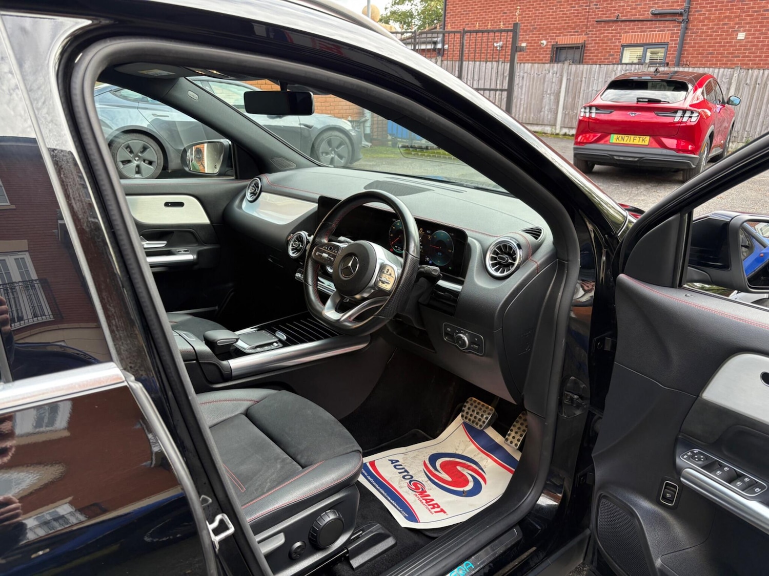 Used Mercedes-Benz EQA 2022 for sale - 76361325: Photo 17