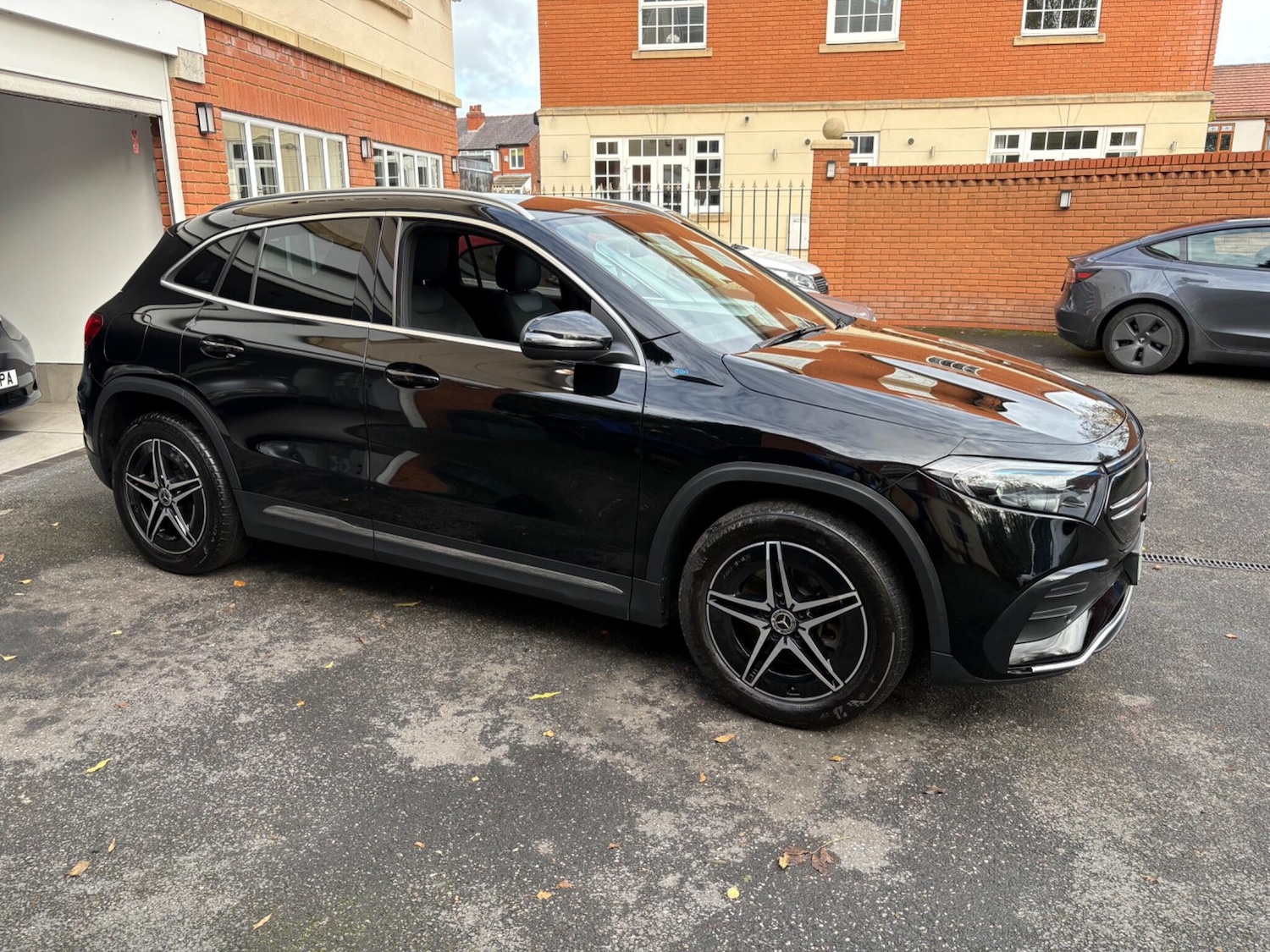 Used Mercedes-Benz EQA 2022 for sale - 76361325: Photo 4