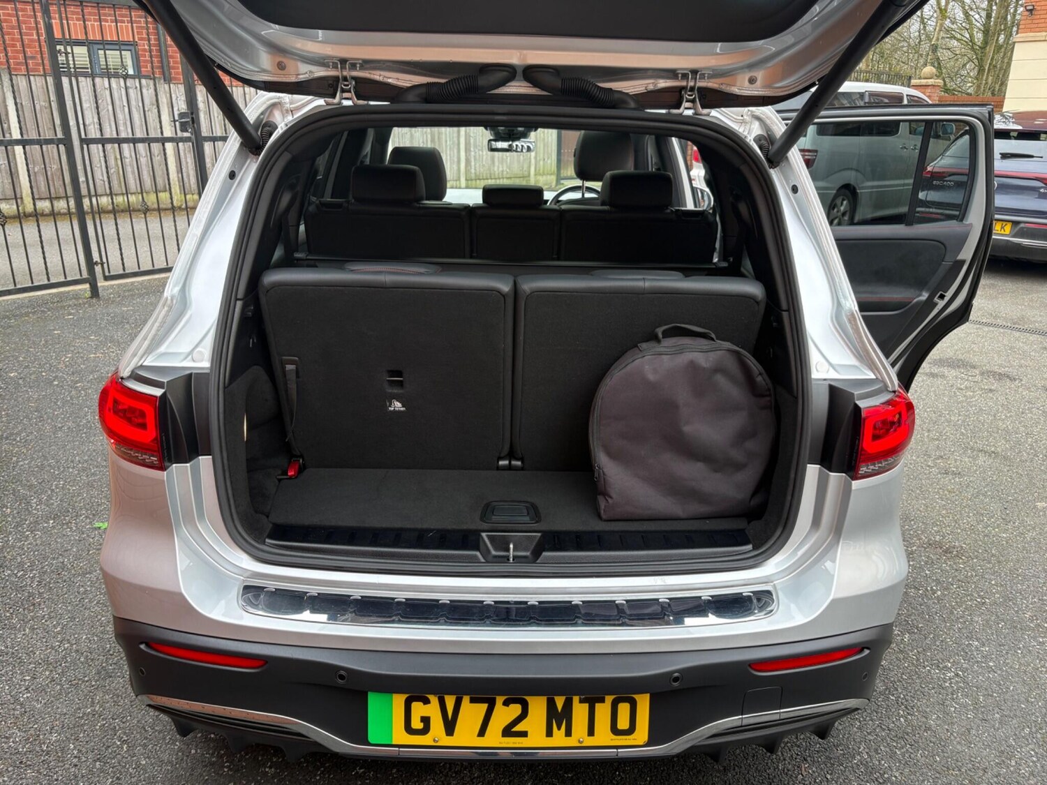 Used Mercedes-Benz EQB 2023 for sale - 77784032: Photo 11