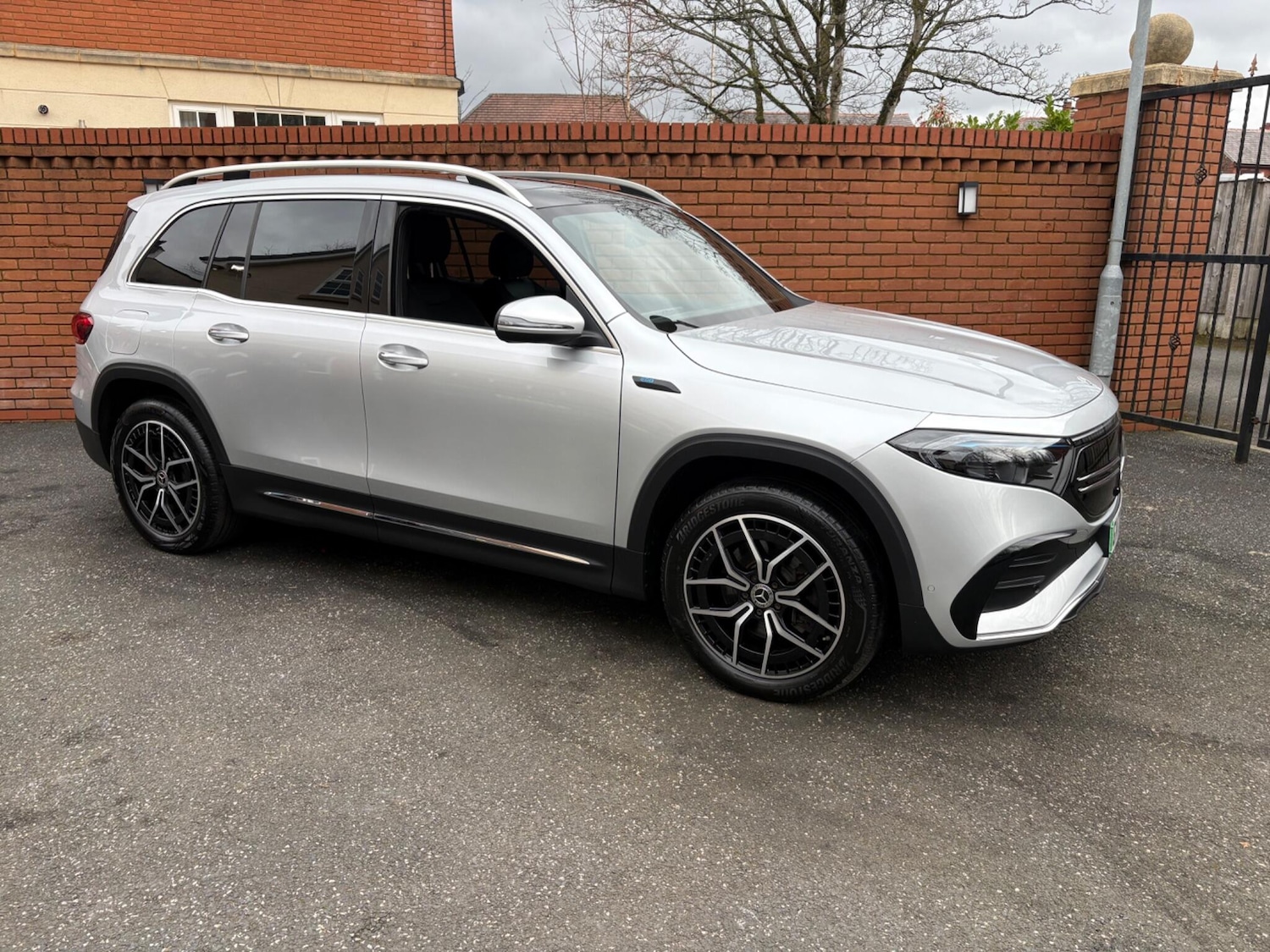 Used Mercedes-Benz EQB 2023 for sale - 77784032: Photo 2