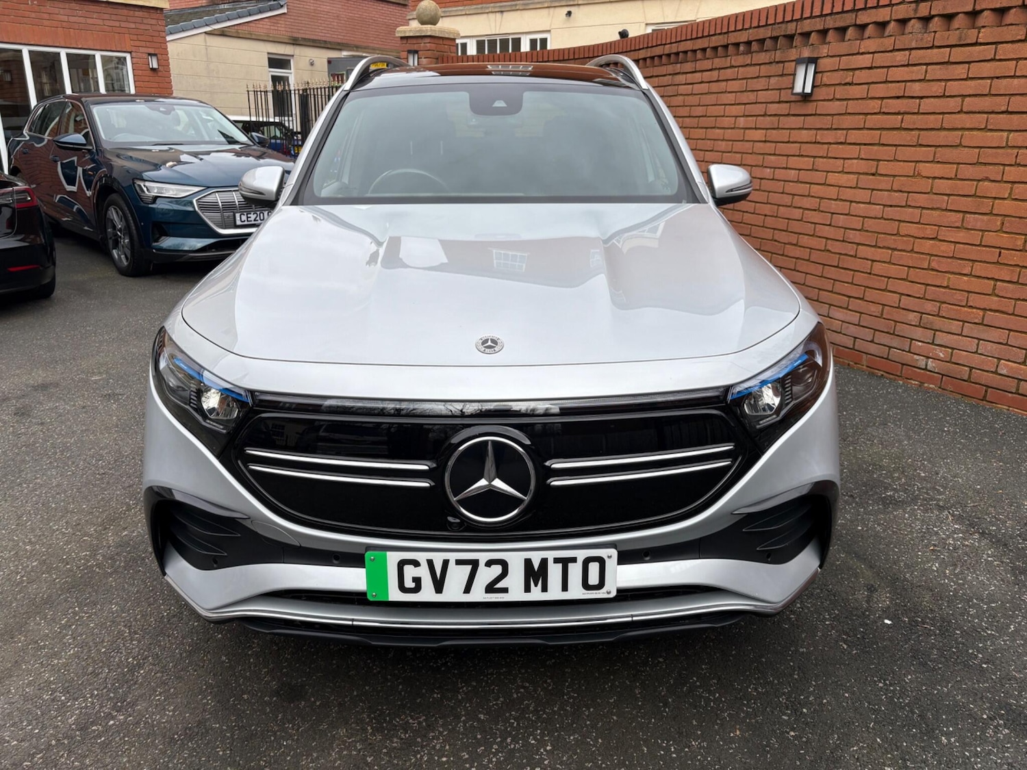 Used Mercedes-Benz EQB 2023 for sale - 77784032: Photo 3