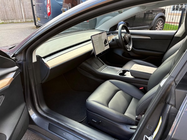 Used Tesla Model 3 2021 for sale - 76246795: Photo 20