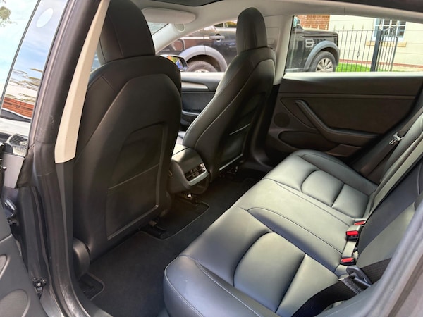 Used Tesla Model 3 2021 for sale - 76246795: Photo 22