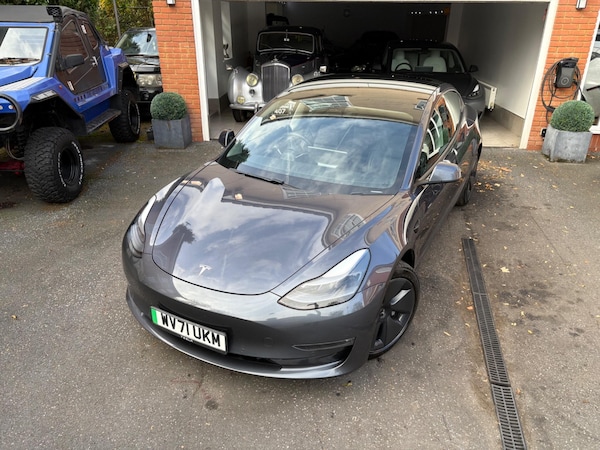 Used Tesla Model 3 2021 for sale - 76246795: Photo 3
