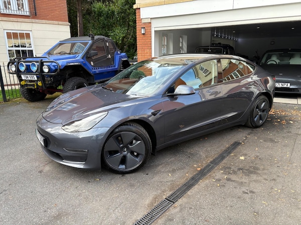 Used Tesla Model 3 2021 for sale - 76246795: Photo 4