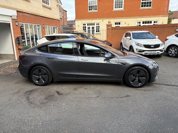 Used Tesla Model 3 2021 for sale - 76246795: Photo 5