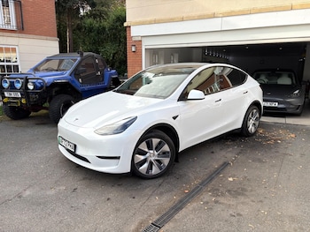 Used Tesla Model Y 2022 for sale - 76239989: Photo 2