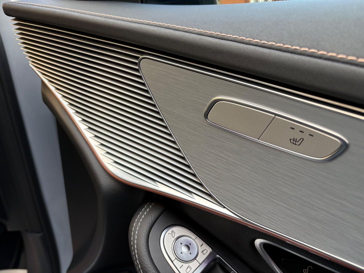 Used Mercedes-Benz EQC 2020 for sale - 76528006: Photo 13