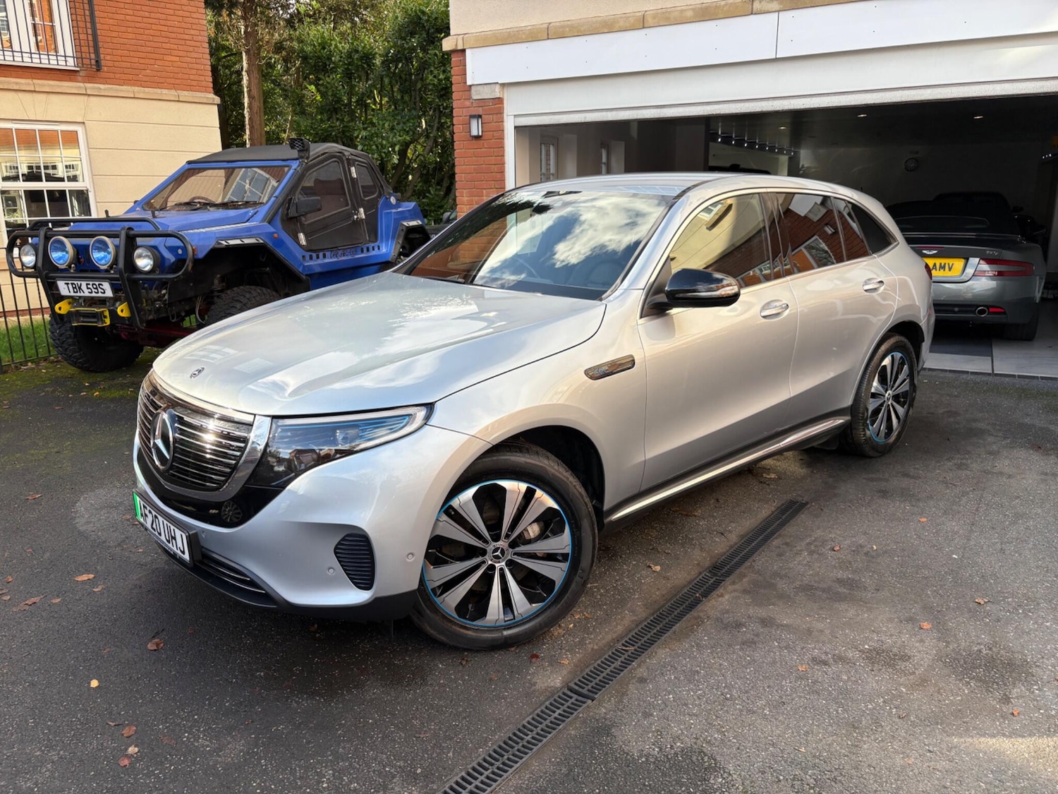 Used Mercedes-Benz EQC 2020 for sale - 76528006: Photo 2