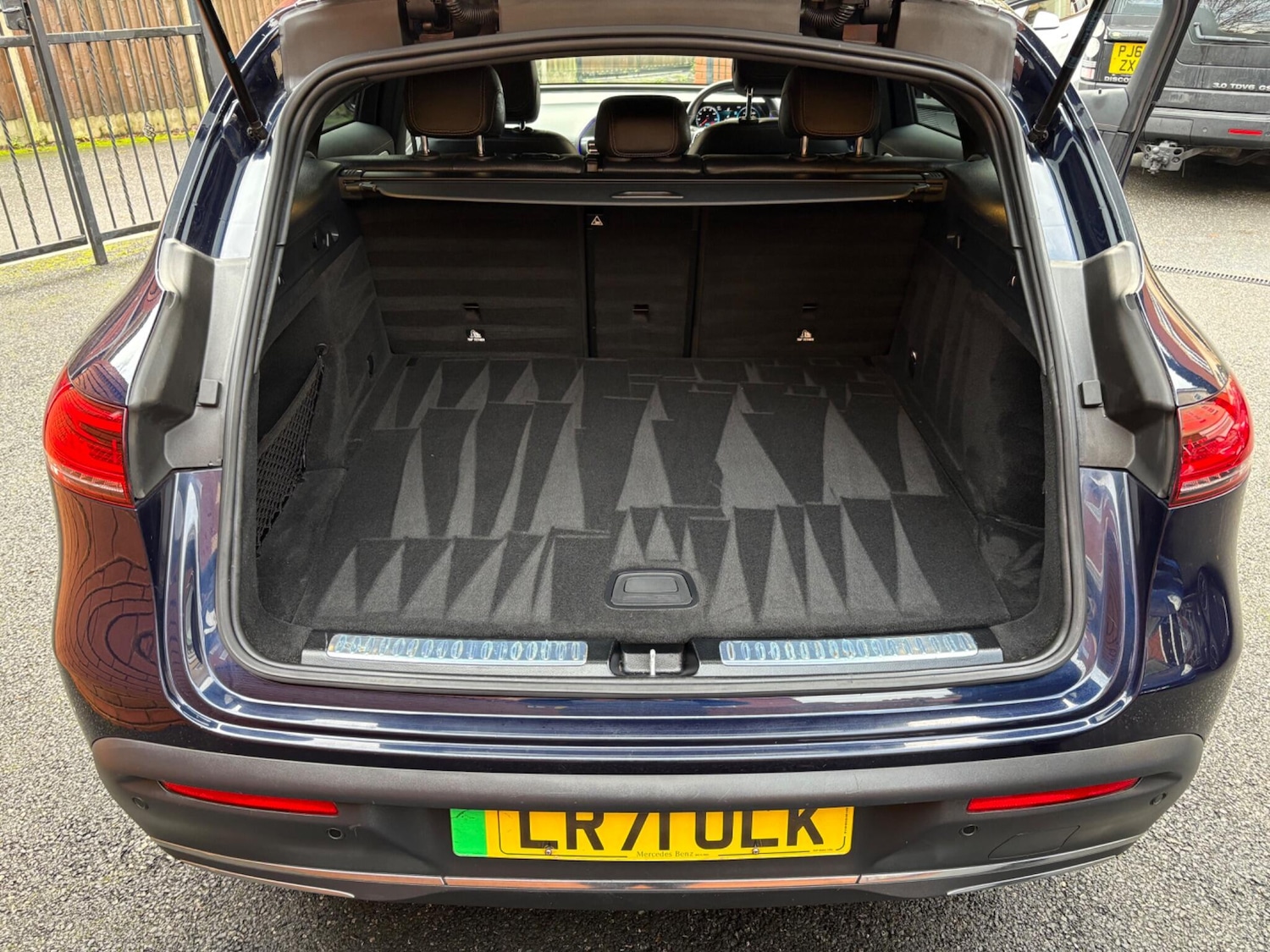 Used Mercedes-Benz EQC 2021 for sale - 76839496: Photo 12