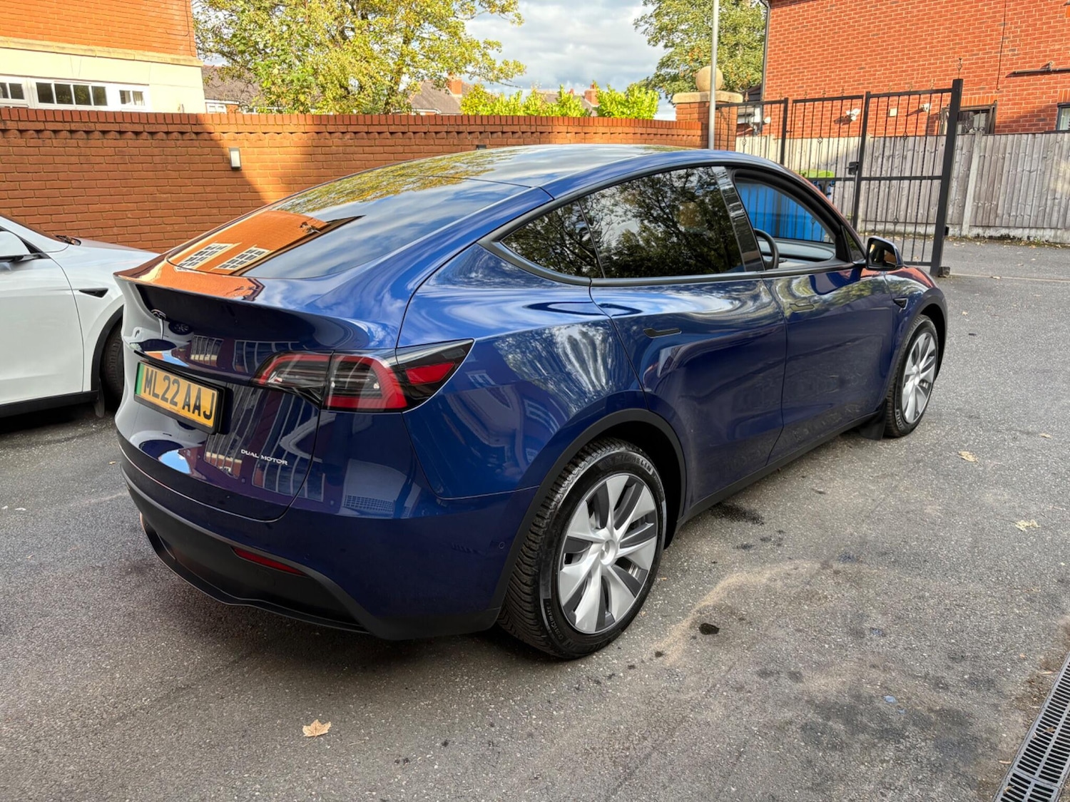 Vehicle 21
