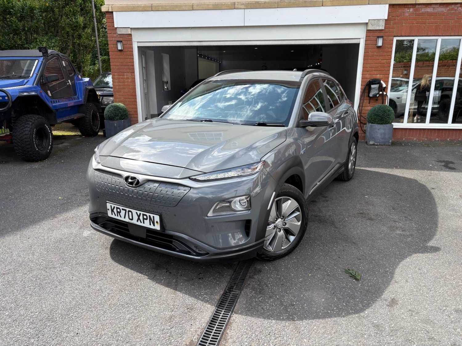 Vehicle 1