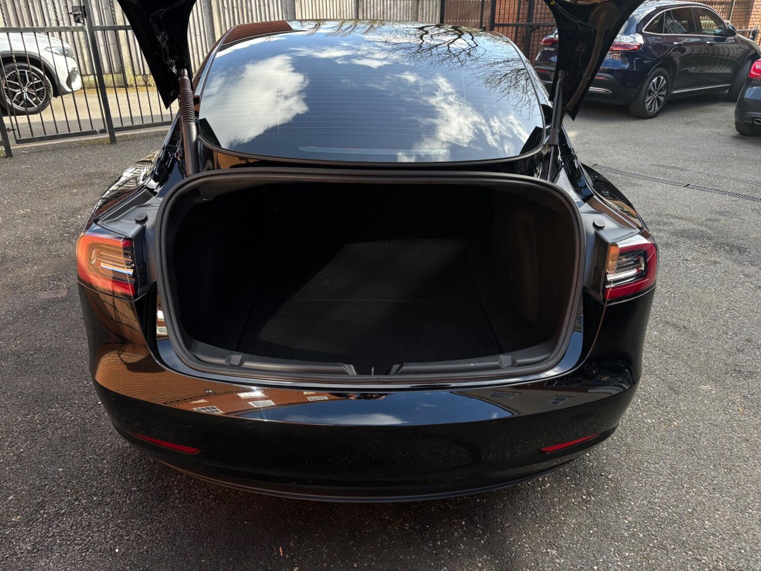 Used Tesla Model 3 2021 for sale - 77838928: Photo 15