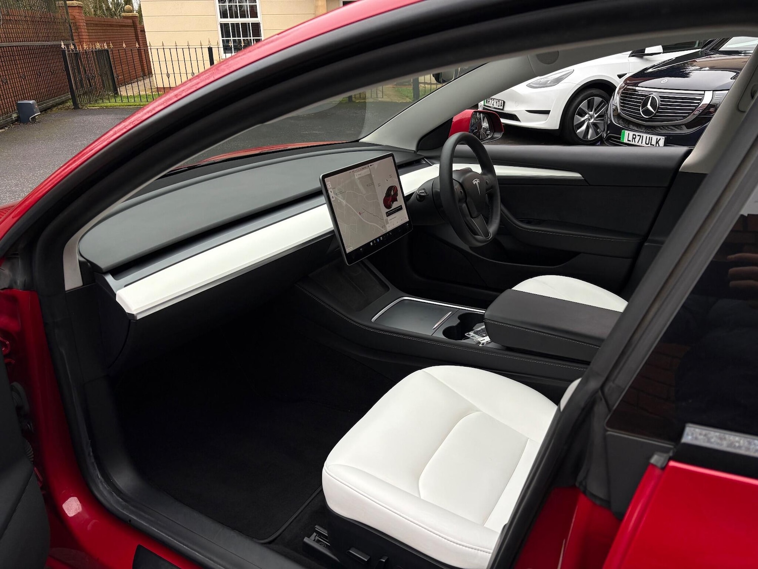 Used Tesla Model 3 2021 for sale - 77155866: Photo 11