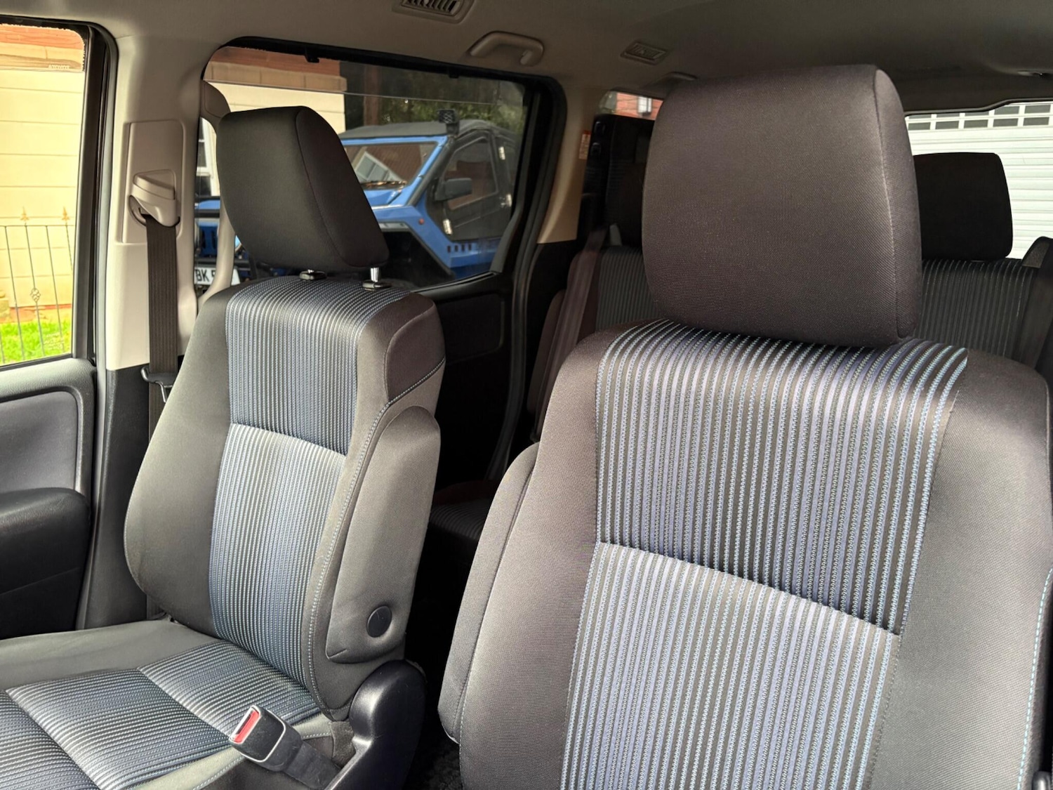 Used Toyota Voxy 2023 for sale - 76522372: Photo 13