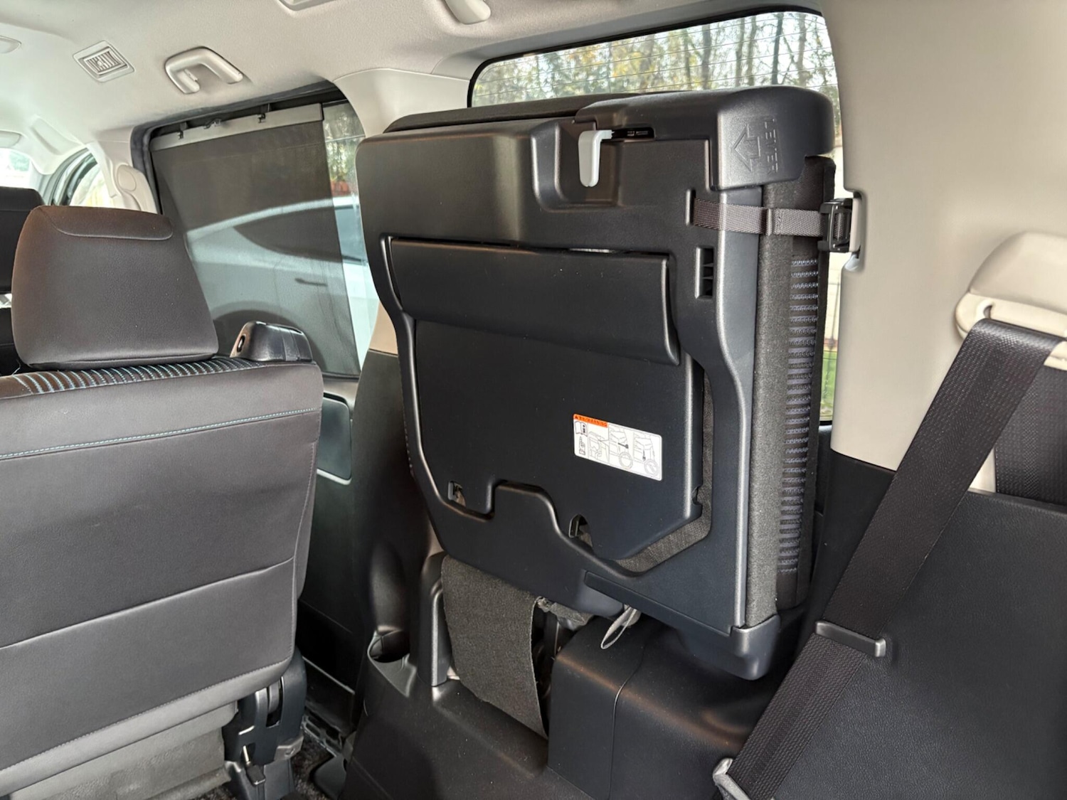 Used Toyota Voxy 2023 for sale - 76522372: Photo 19