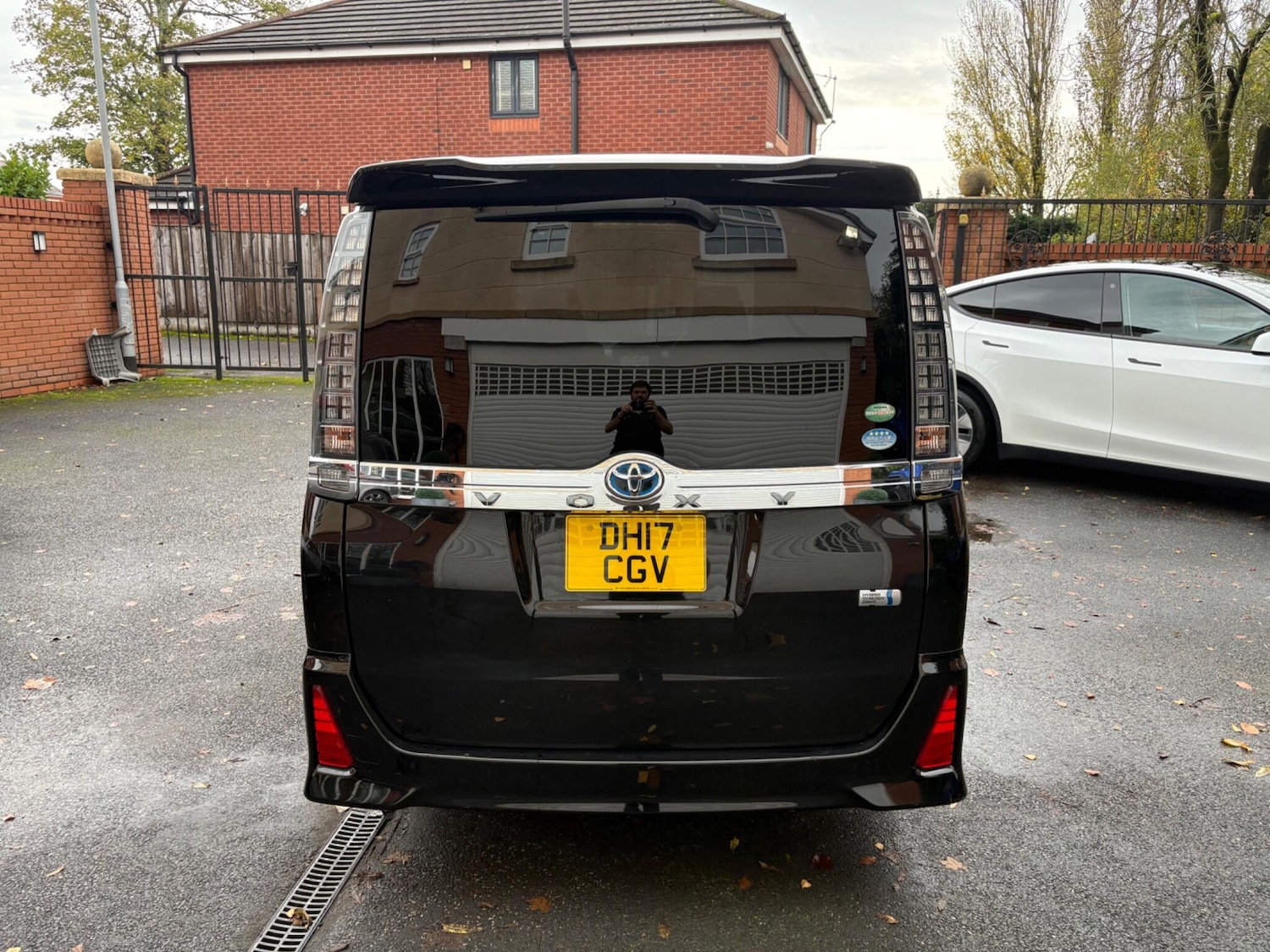 Used Toyota Voxy 2023 for sale - 76522372: Photo 6