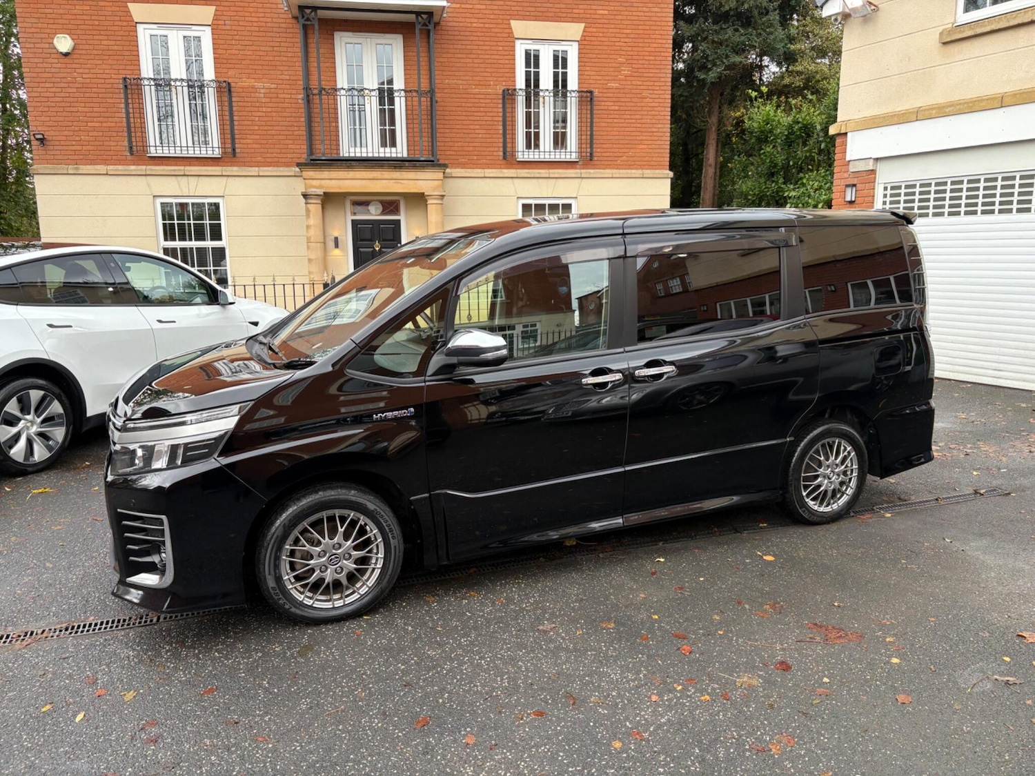 Used Toyota Voxy 2023 for sale - 76522372: Photo 8