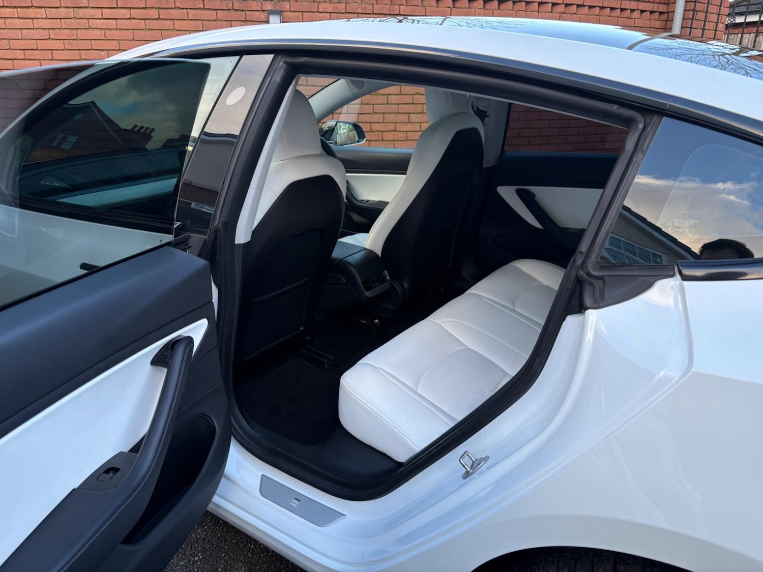 Used Tesla Model 3 2019 for sale - 76688582: Photo 19