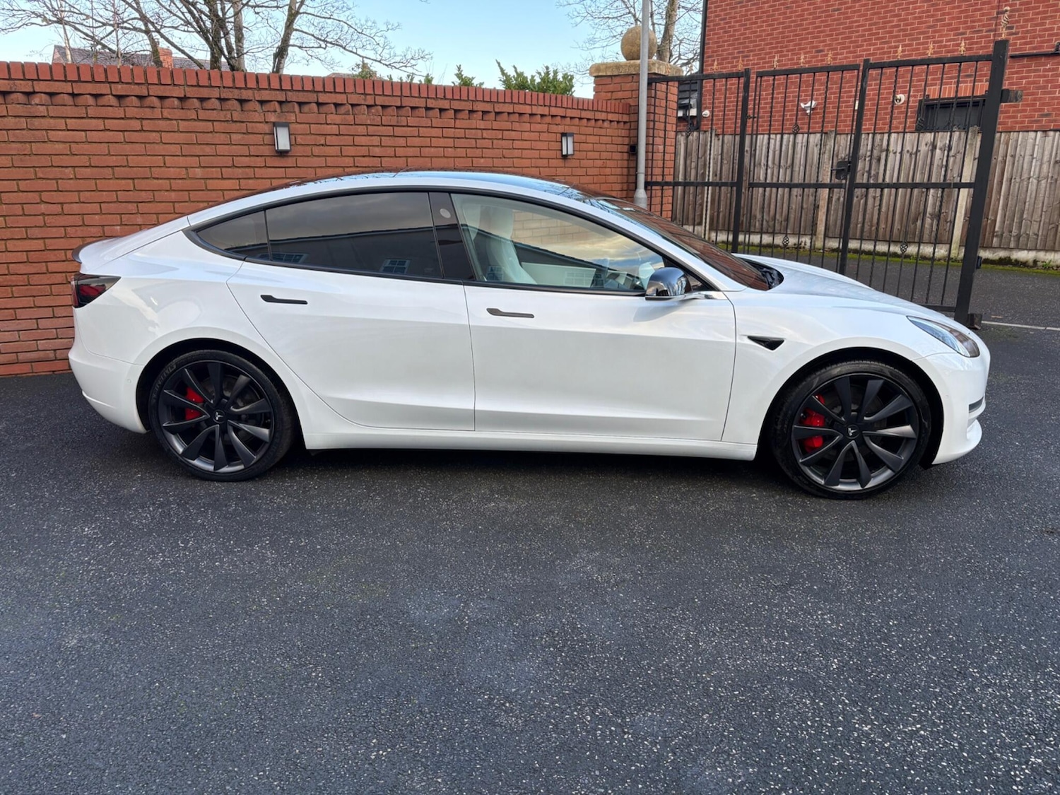 Used Tesla Model 3 2019 for sale - 76688582: Photo 3