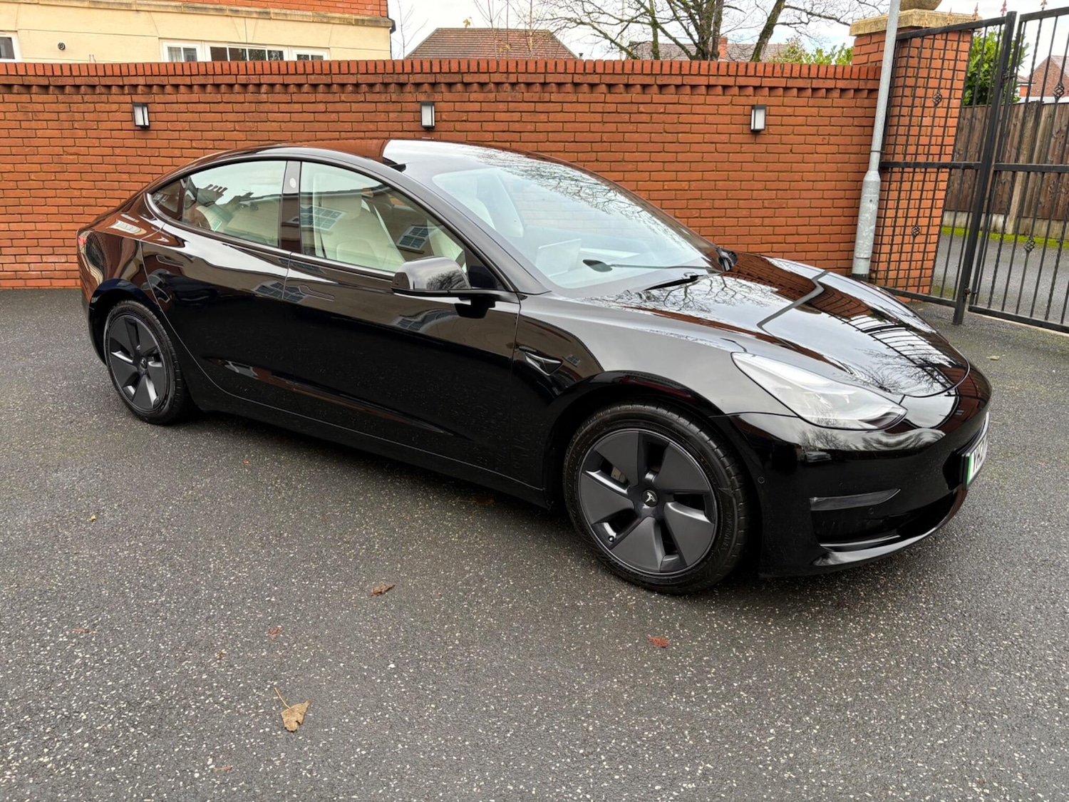 Used Tesla Model 3 2021 for sale - 76839790: Photo 2