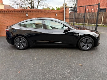 Used Tesla Model 3 2021 for sale - 76839790: Photo