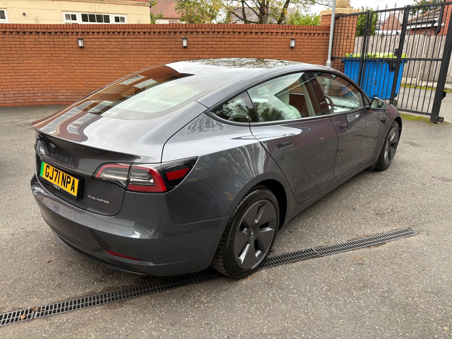 Used Tesla Model 3 2021 for sale - 76240192: Photo 10