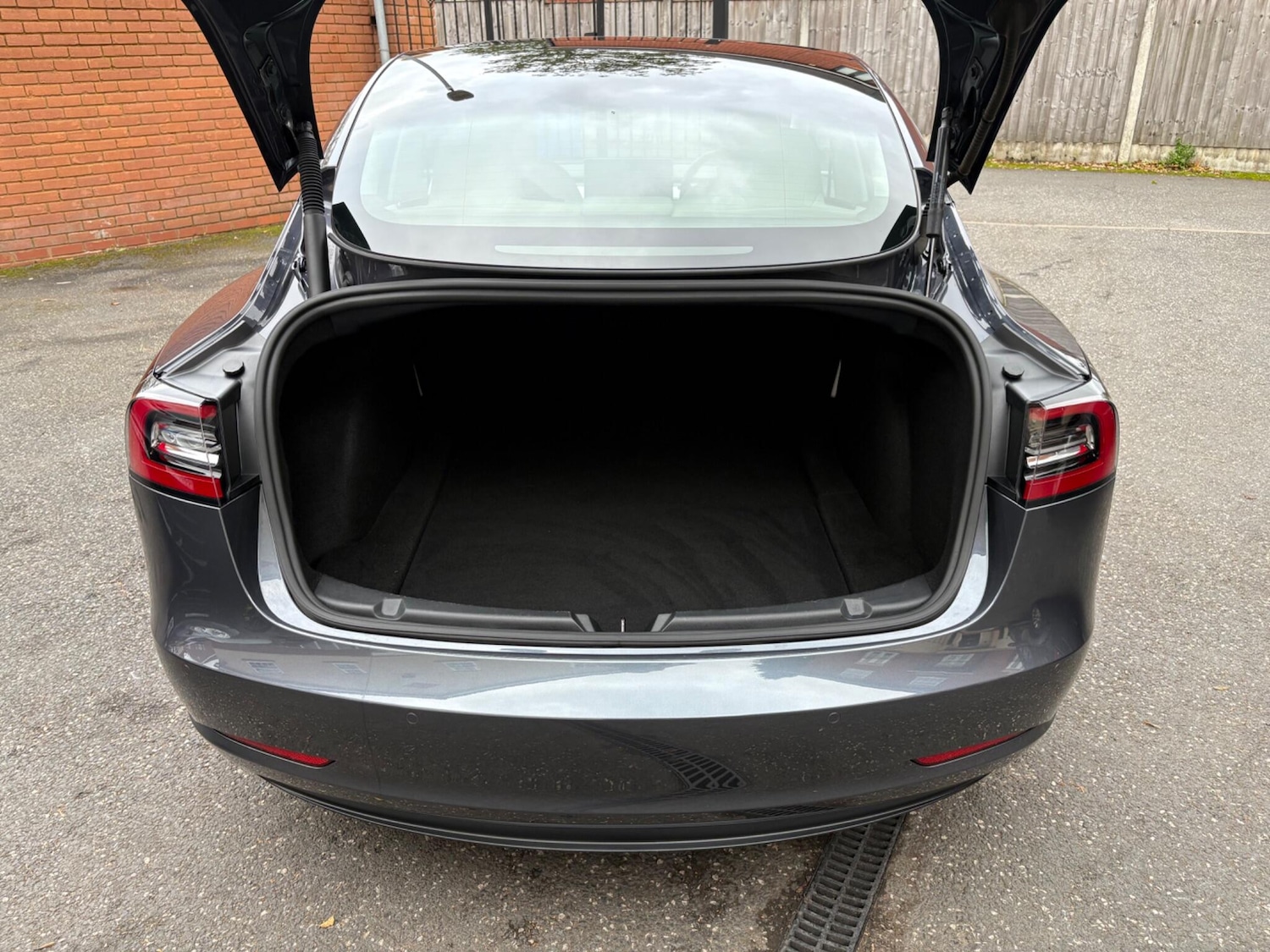 Used Tesla Model 3 2021 for sale - 76240192: Photo 13