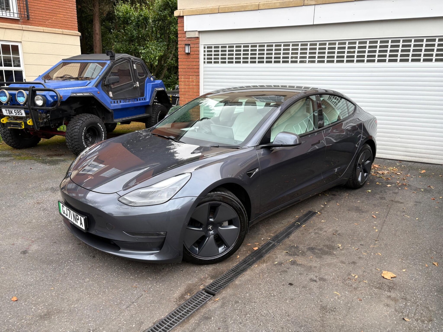 Used Tesla Model 3 2021 for sale - 76240192: Photo 2