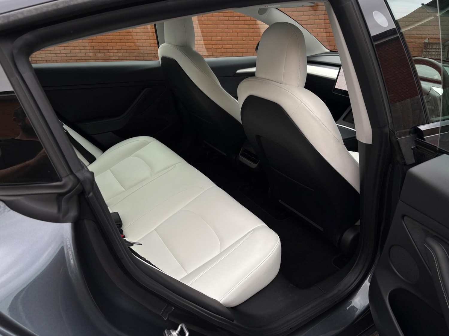 Used Tesla Model 3 2021 for sale - 76240192: Photo 9