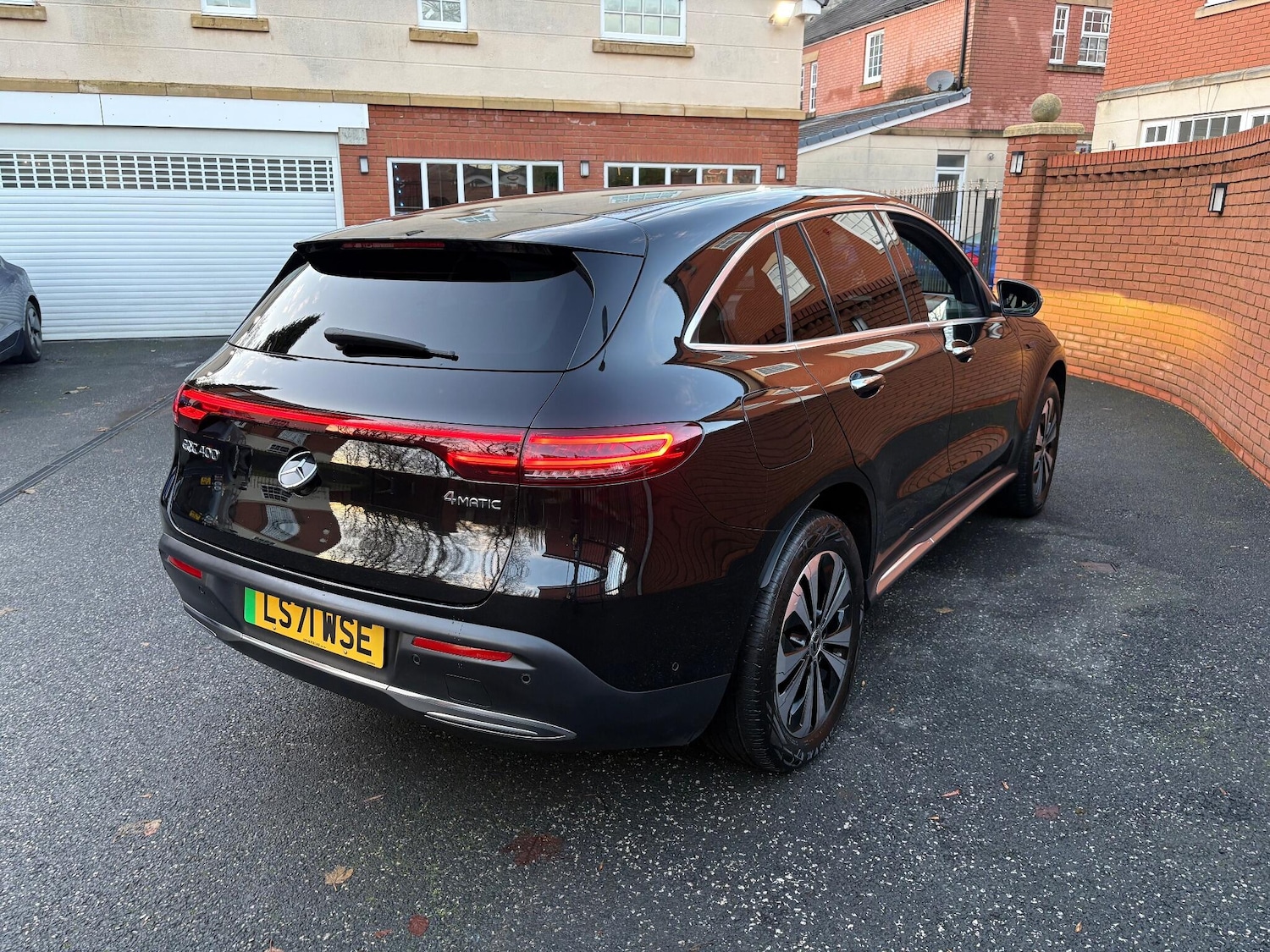 Used Mercedes-Benz EQC 2021 for sale - 76991430: Photo 8