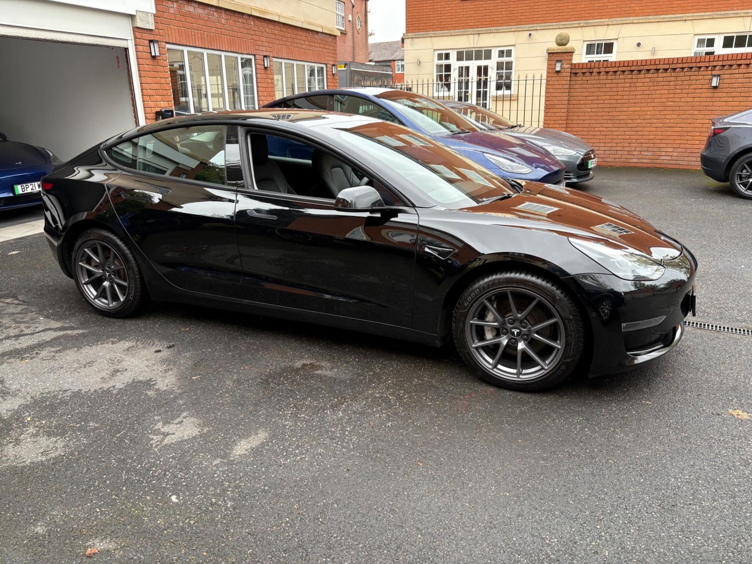 Used Tesla Model 3 2021 for sale - 76136401: Photo 12