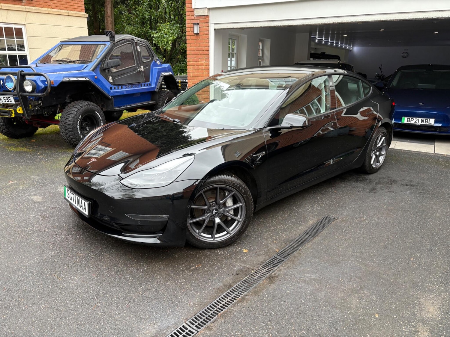 Used Tesla Model 3 2021 for sale - 76136401: Photo 3