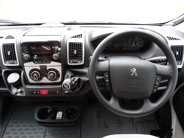 Used Peugeot Boxer 2017 for sale - 76221652: Photo 16