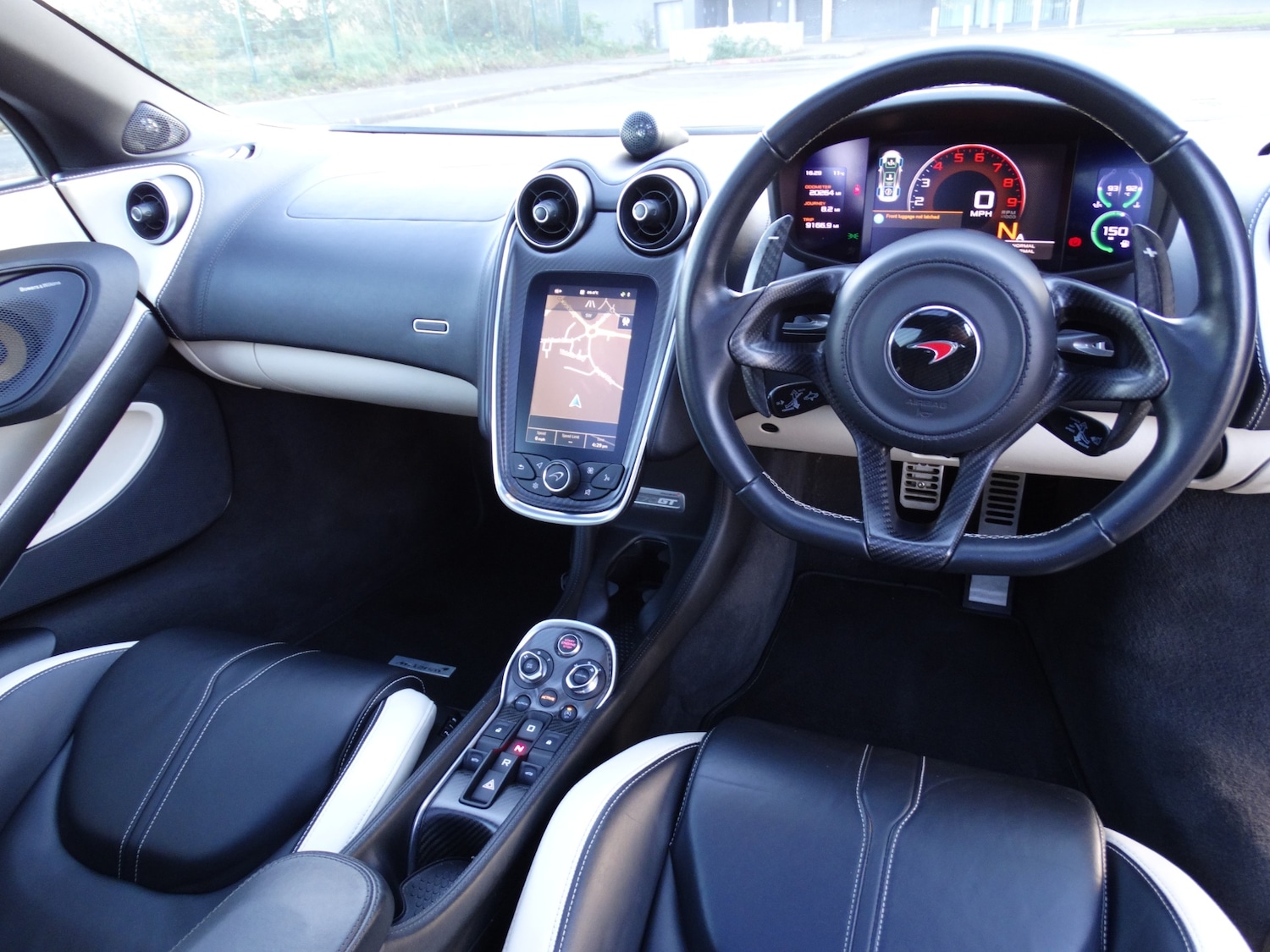 Used McLaren 570GT 2016 for sale - 76384650: Photo 4