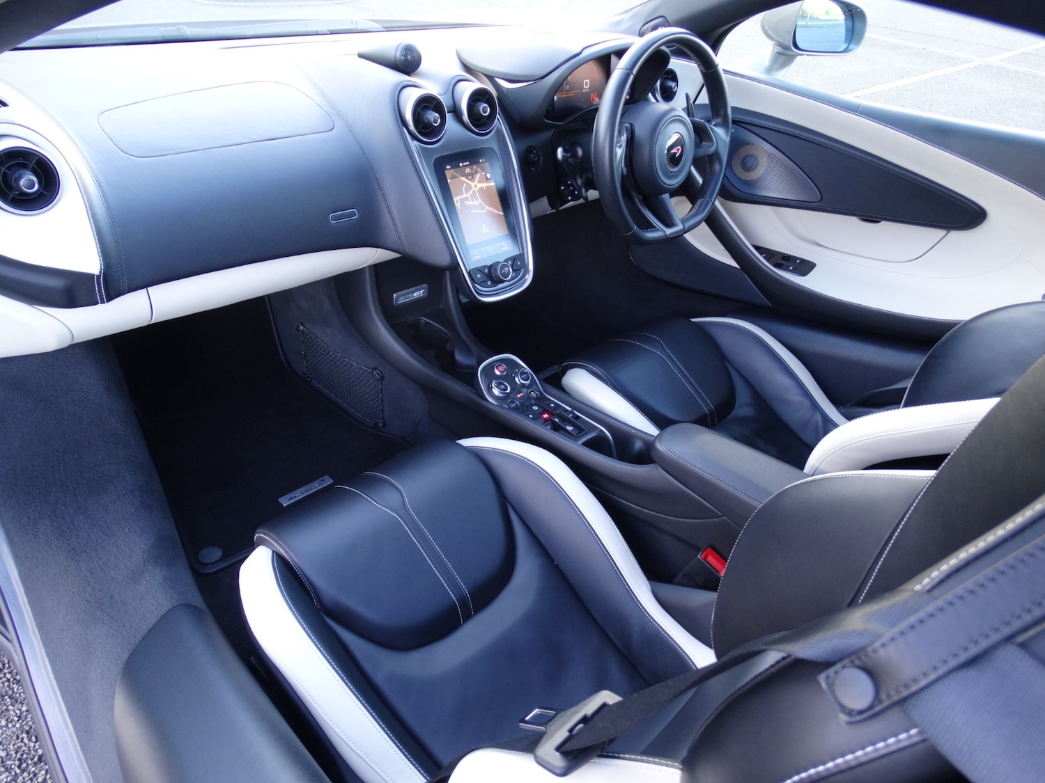 Used McLaren 570GT 2016 for sale - 76384650: Photo 5