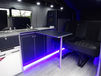 Used Volkswagen Transporter 2011 for sale - 77618376: Photo