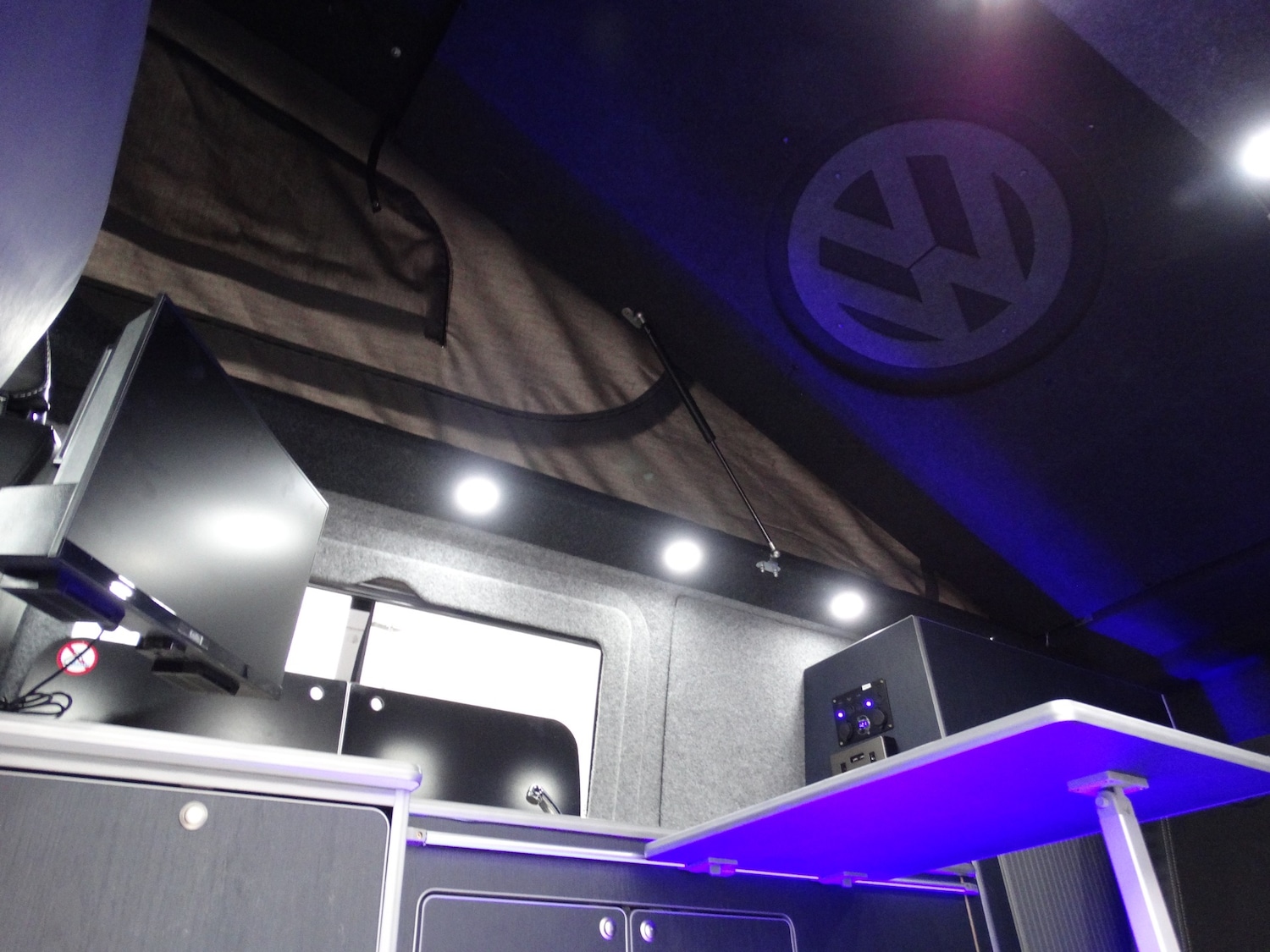 Used Volkswagen Transporter 2011 for sale - 77618376: Photo 7