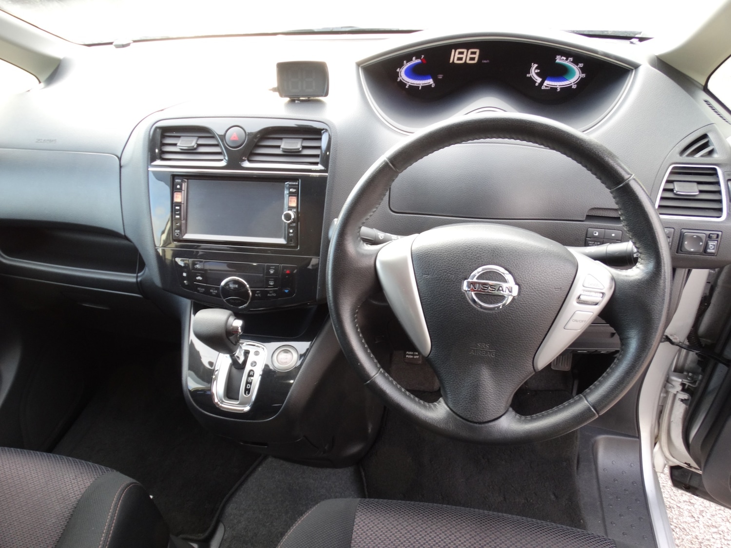 Used Nissan Serena 2023 for sale - 77225386: Photo 10