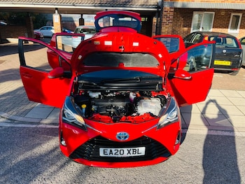 Used Toyota Yaris 2020 for sale - 76486868: Photo