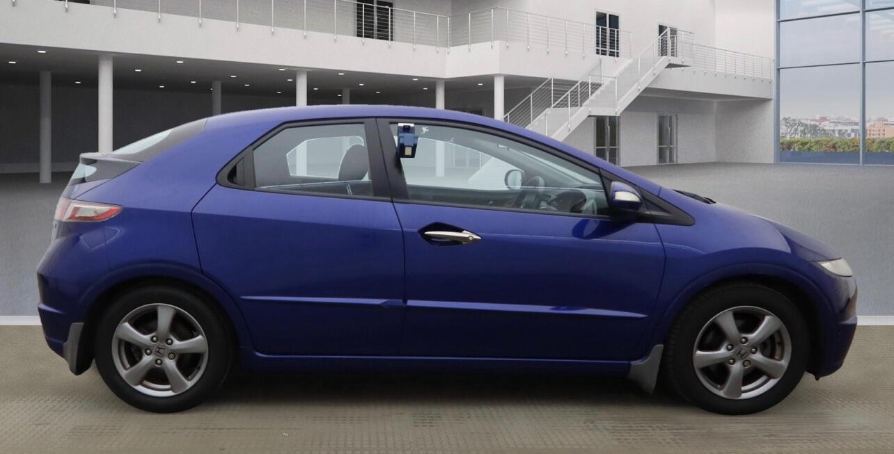 Used Honda Civic 2009 for sale - 76486859: Photo 5