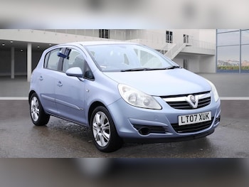 Vauxhall - Corsa