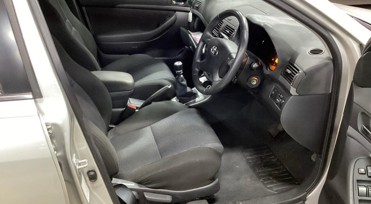 Used Toyota Avensis 2009 for sale - 76823989: Photo 6