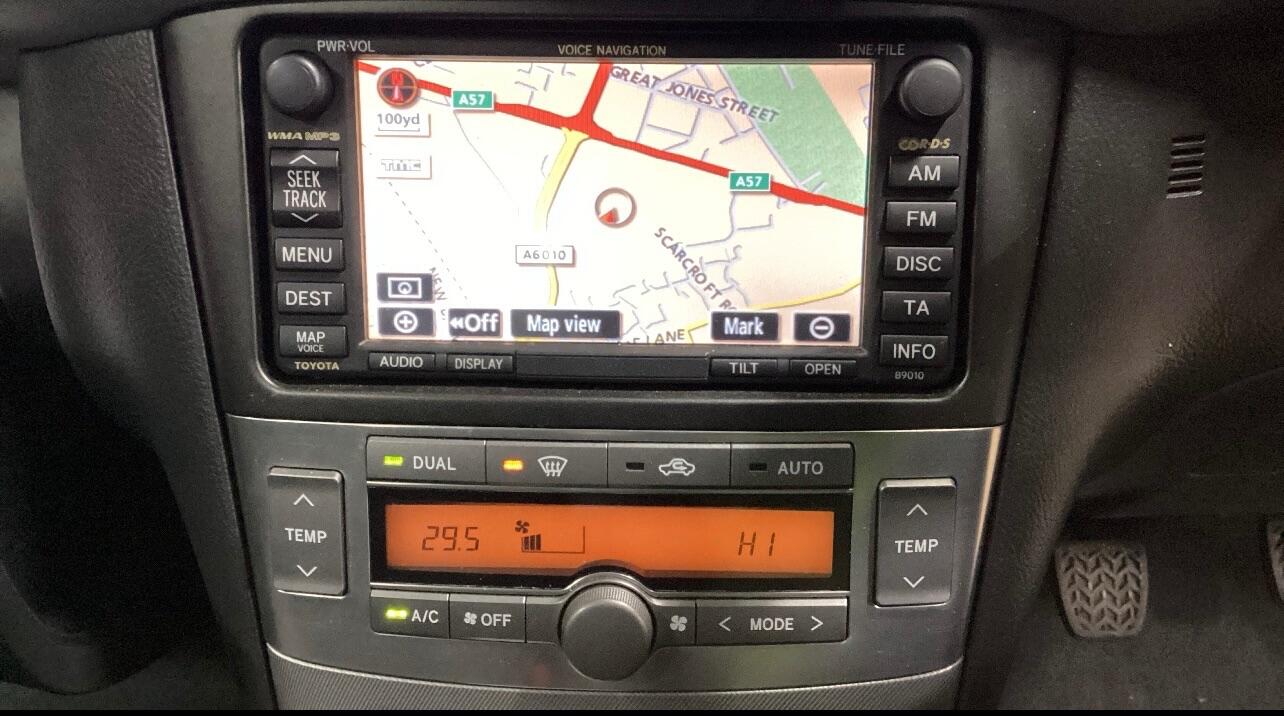 Used Toyota Avensis 2009 for sale - 76823989: Photo 8