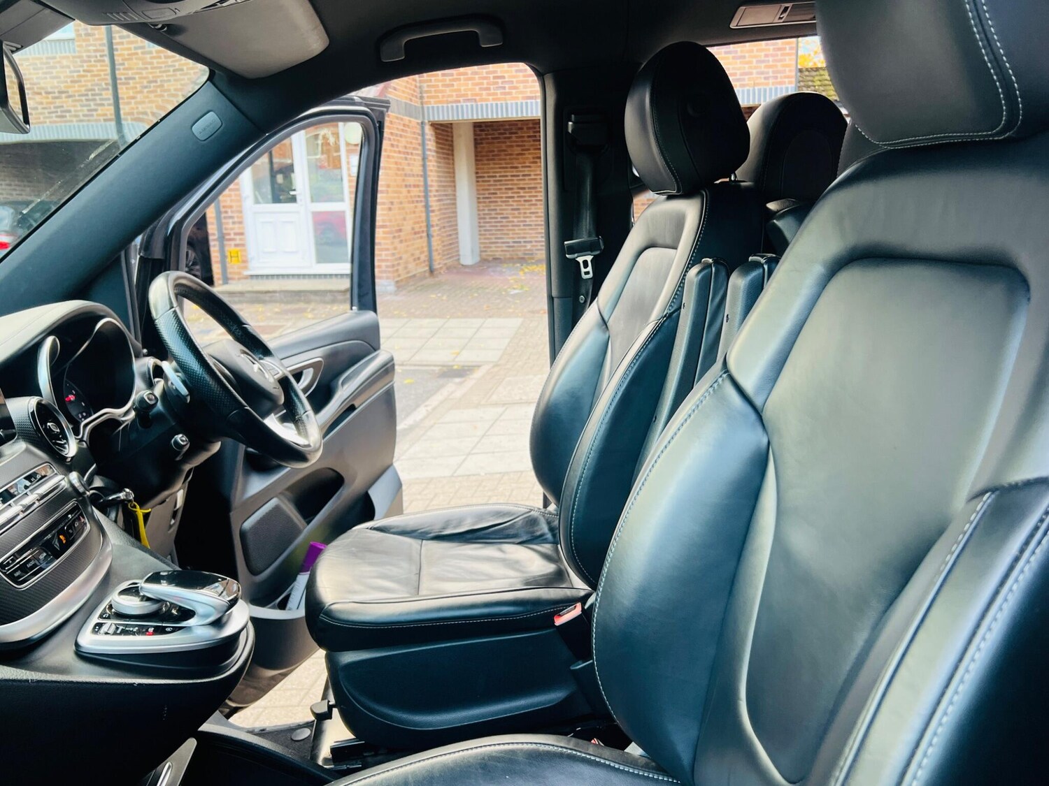 Used Mercedes-Benz V-Class 2020 for sale - 76486830: Photo 30